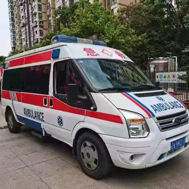 清镇长途救护车护送病人返乡